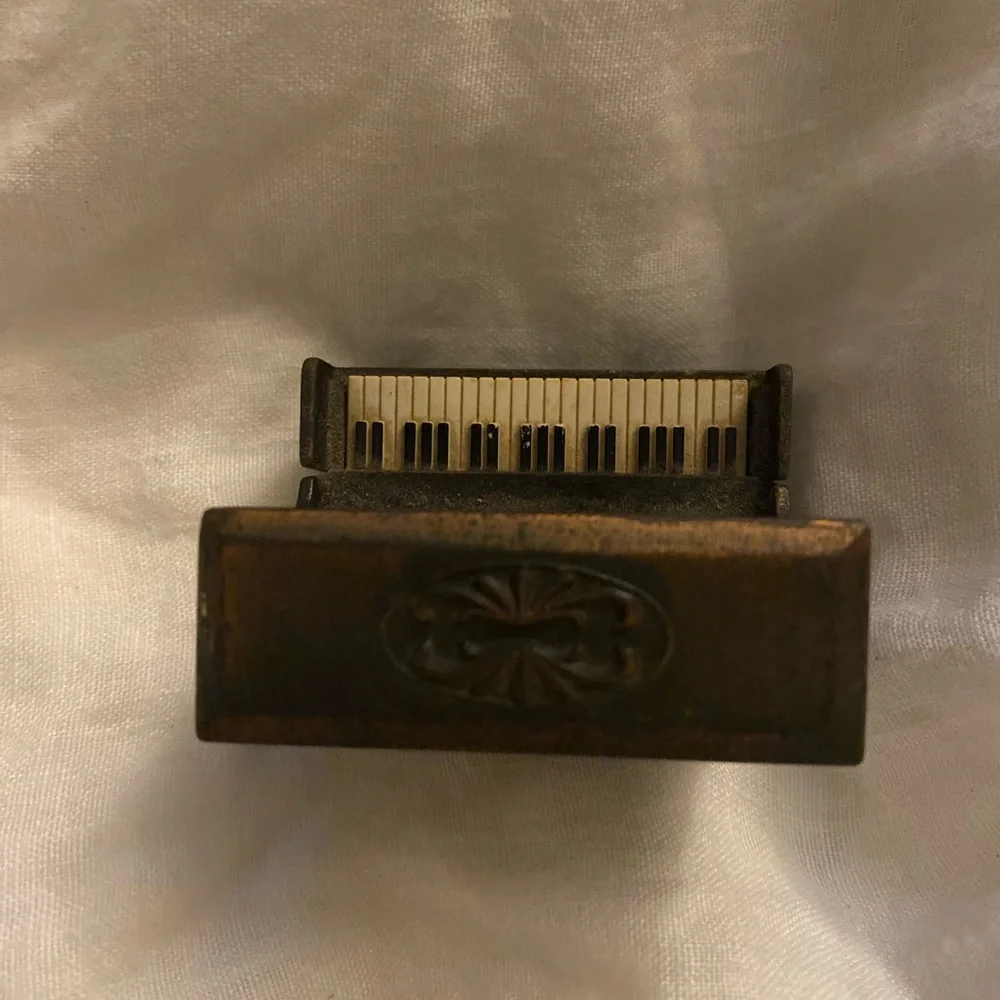 Vintage Dark Brown Mini Piano Pencil Sharpener - PlayMe